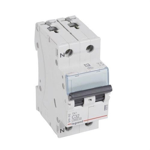 Interruptor diferencial TX3 P+N 32A Curva C 6kA com referência 403589 à marca LEGRAND