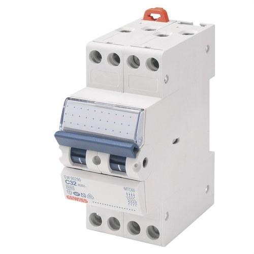 Interruptor magnetotérmico 4P 32A Curva C 6kA com referência GW90290 à marca GEWISS