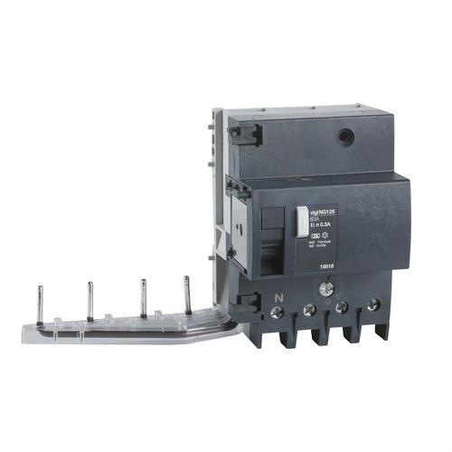 Disjuntor diferencial VIGI NG125/63 4P 300mA Classe AC com referência 19005 à marca SCHNEIDER ELECTRIC