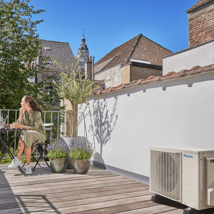 Ar condicionado 2x1 com wifi Daikin Perfera 2,0 kW + 5,0 kW com referência KITDAIPER2MXM50A2050 à marca DAIKIN