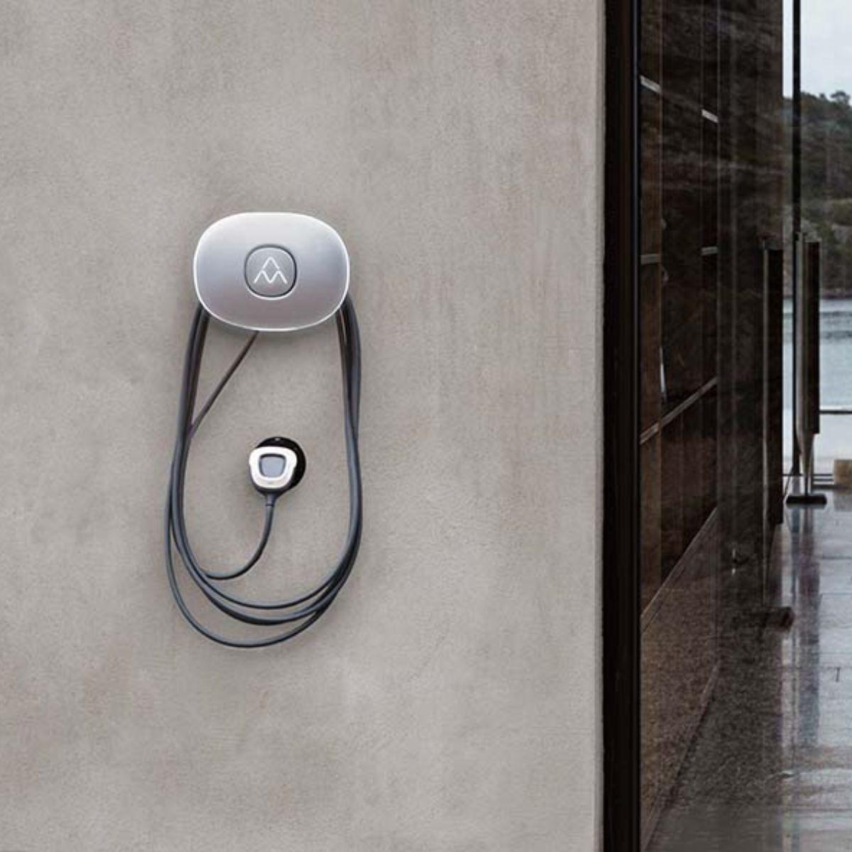 Carregador de carro elétrico com wifi Charge Amps Halo 7,4 kW com referência 130577 à marca CHARGE AMPS