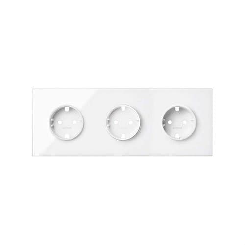 Front kit for 3 elements with 3 bright white Schuko socket bases Simon 100 with reference 10020302-130 from the brand SIMON